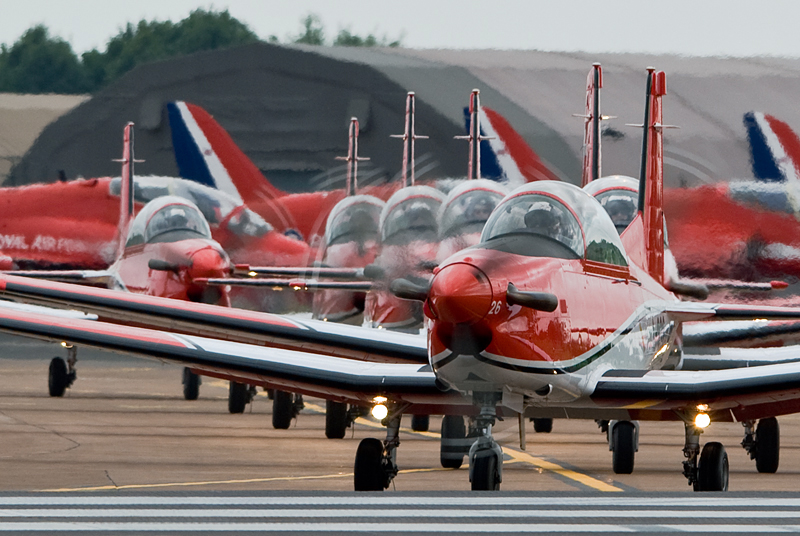 135_Fairford RIAT_PC-7 Team na Pilatus PC-7.jpg